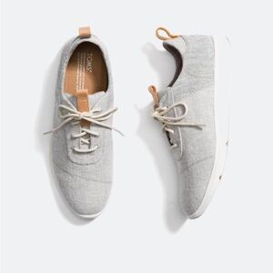 EUC Toms Cabrillo Canvas Lace Up Sneakers Size 8